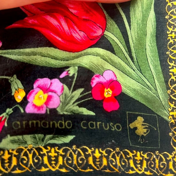 Armando Caruso scarf - black with flowers print - Picture 1 of 5